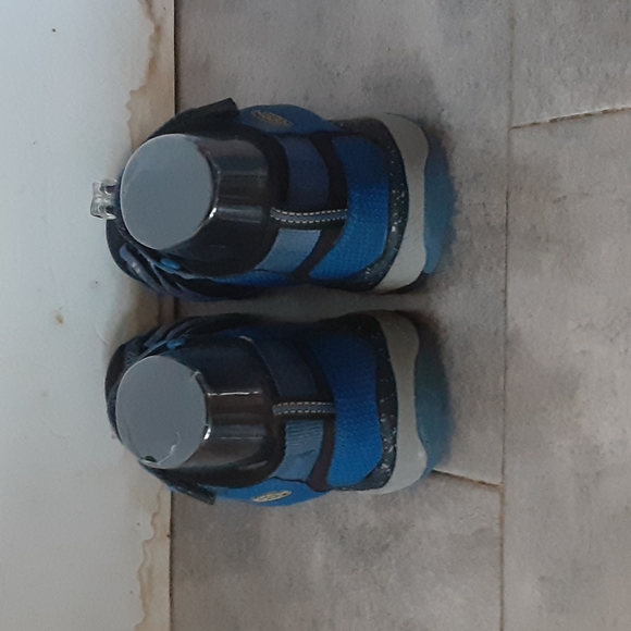 KEEN  sandalias  size  6 men - Picture 3 of 5